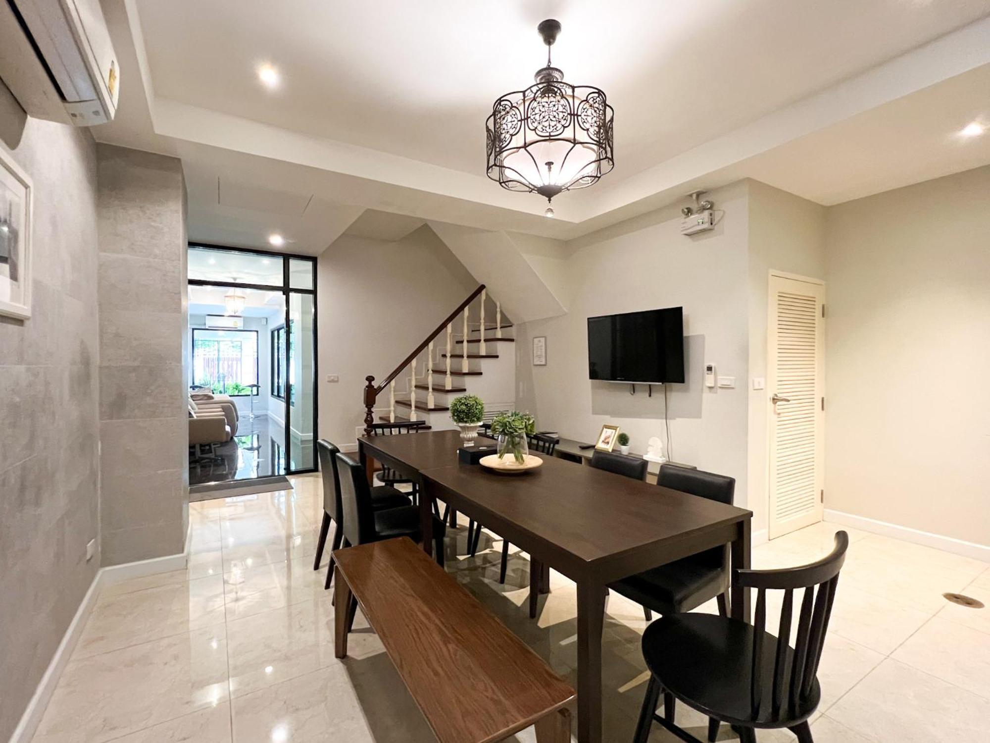 Neveu Premier Residence : Ratchada Bangkok Eksteriør billede