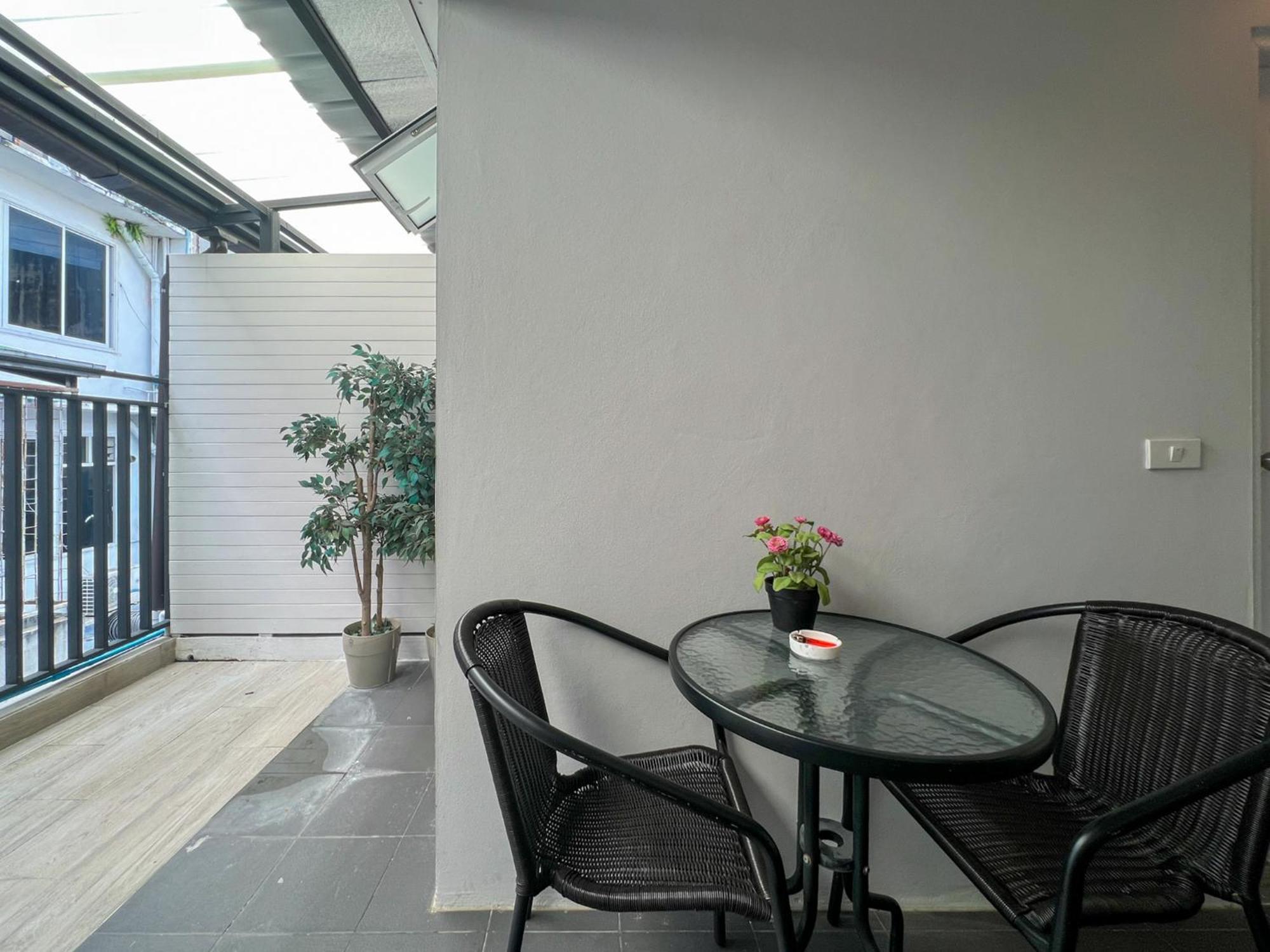 Neveu Premier Residence : Ratchada Bangkok Eksteriør billede